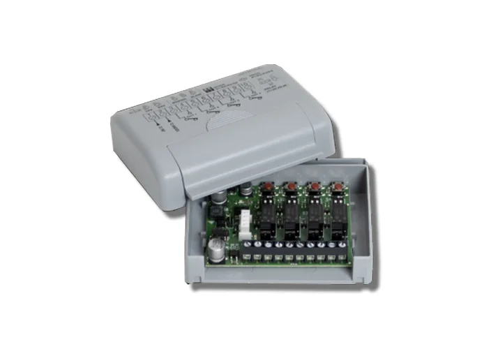 cardin interfaz bluetooth con cuatro relé intbtc4